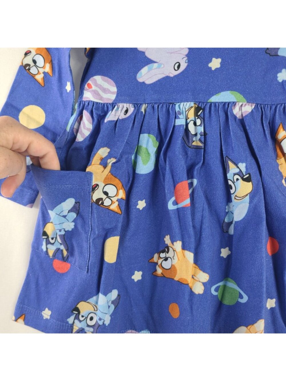 NEW Hanna Andersson Bluey Girls Long Sleeve Pocket Dress Size 2T - Picture 3 of 6
